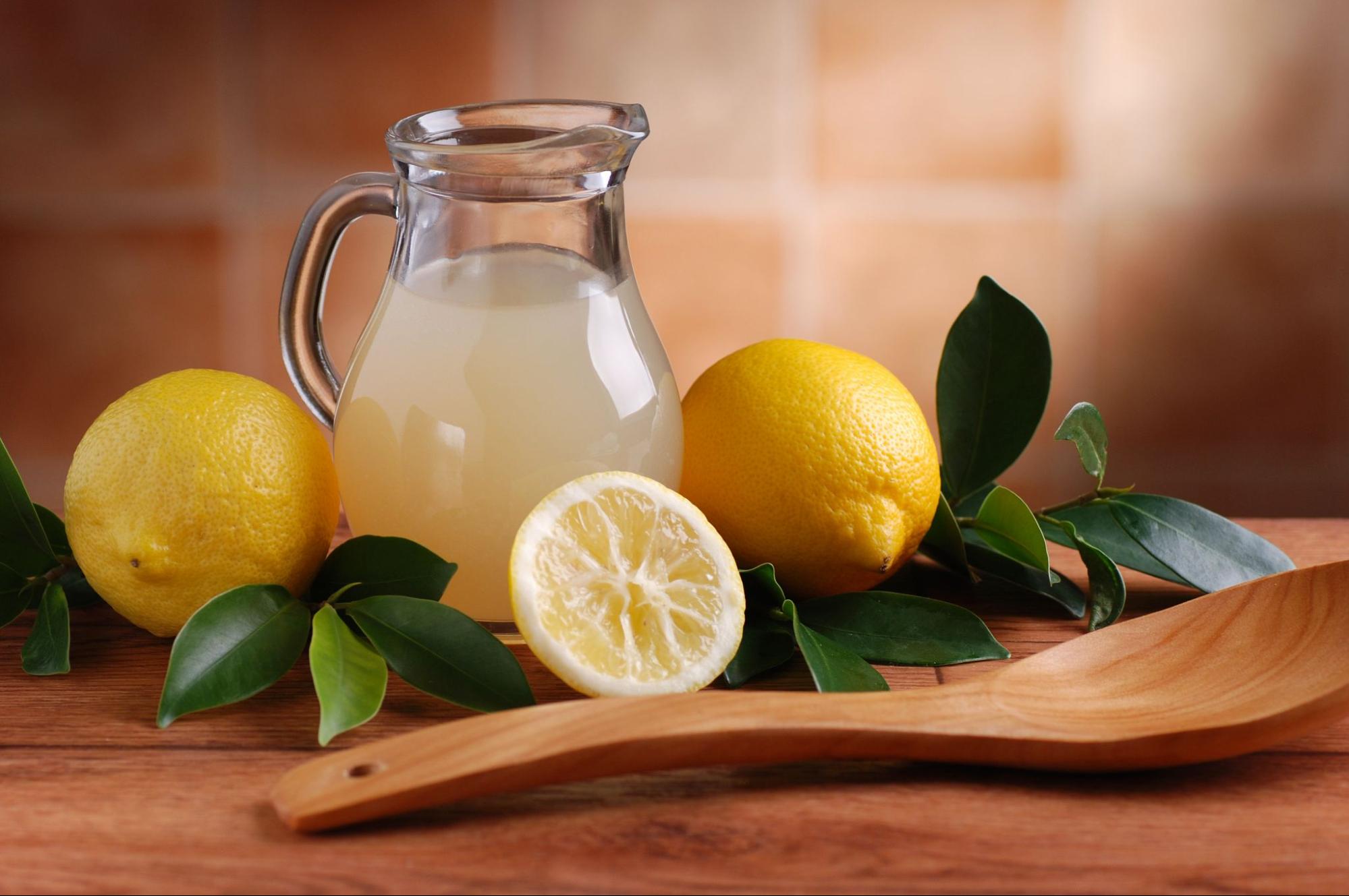 How to Dissolve Kidney Stones With Lemon Juice?